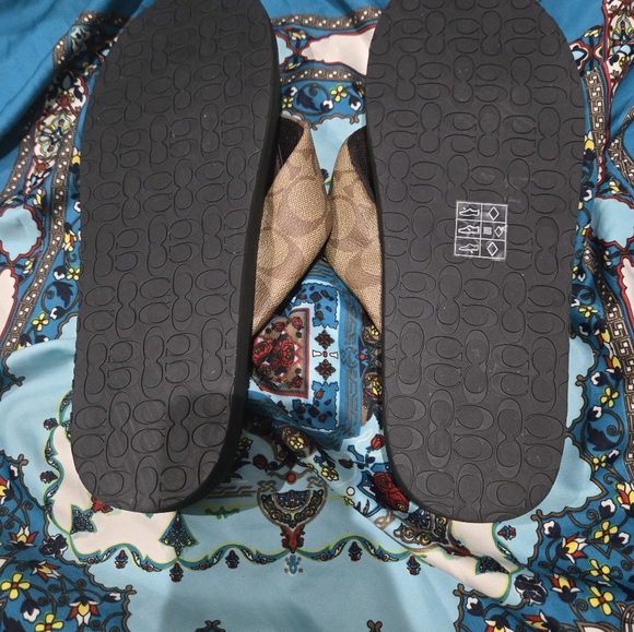 Men's Coach Slides - Picture 4 of 5